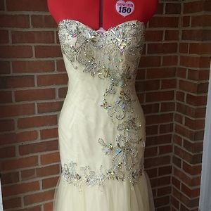 NWOT sz M LT yellow corset gown